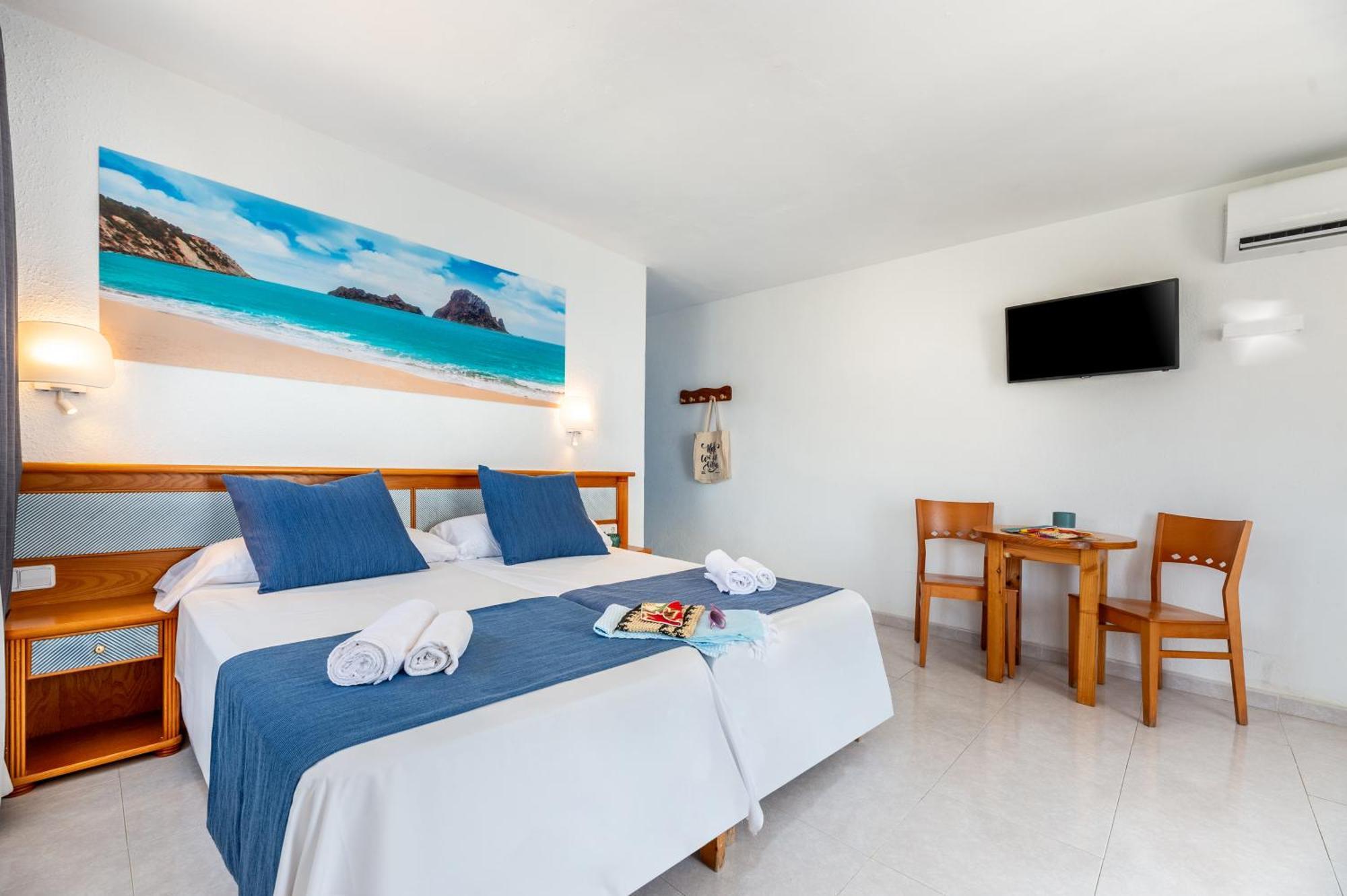Vibra Calima Apartamentos - Adults Only Sant Antoni de Portmany Exterior foto